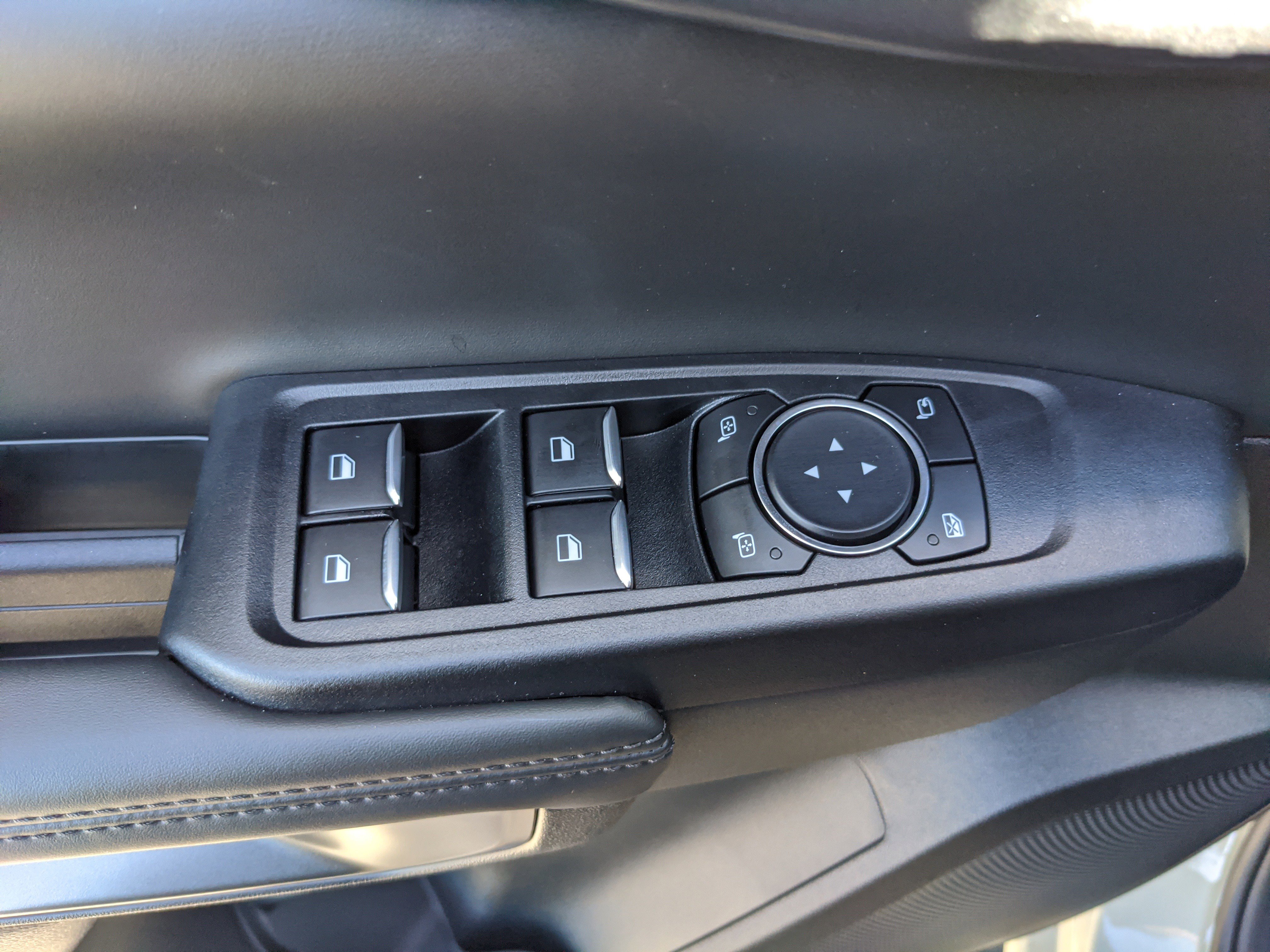 New 2025 Ford Ranger Raptor image 17