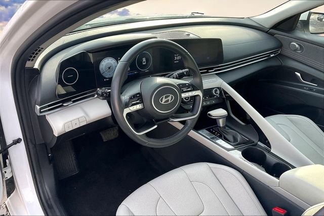 Certified 2024 Hyundai Elantra Limited image 15