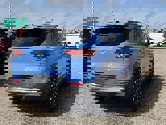 Used 2024 Chevrolet TrailBlazer LT w/ LT Cold Weather Package image 5