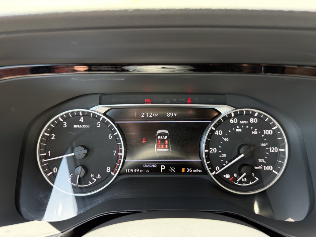 Used 2025 Nissan Pathfinder SV w/ SV Premium Package FWD image 17