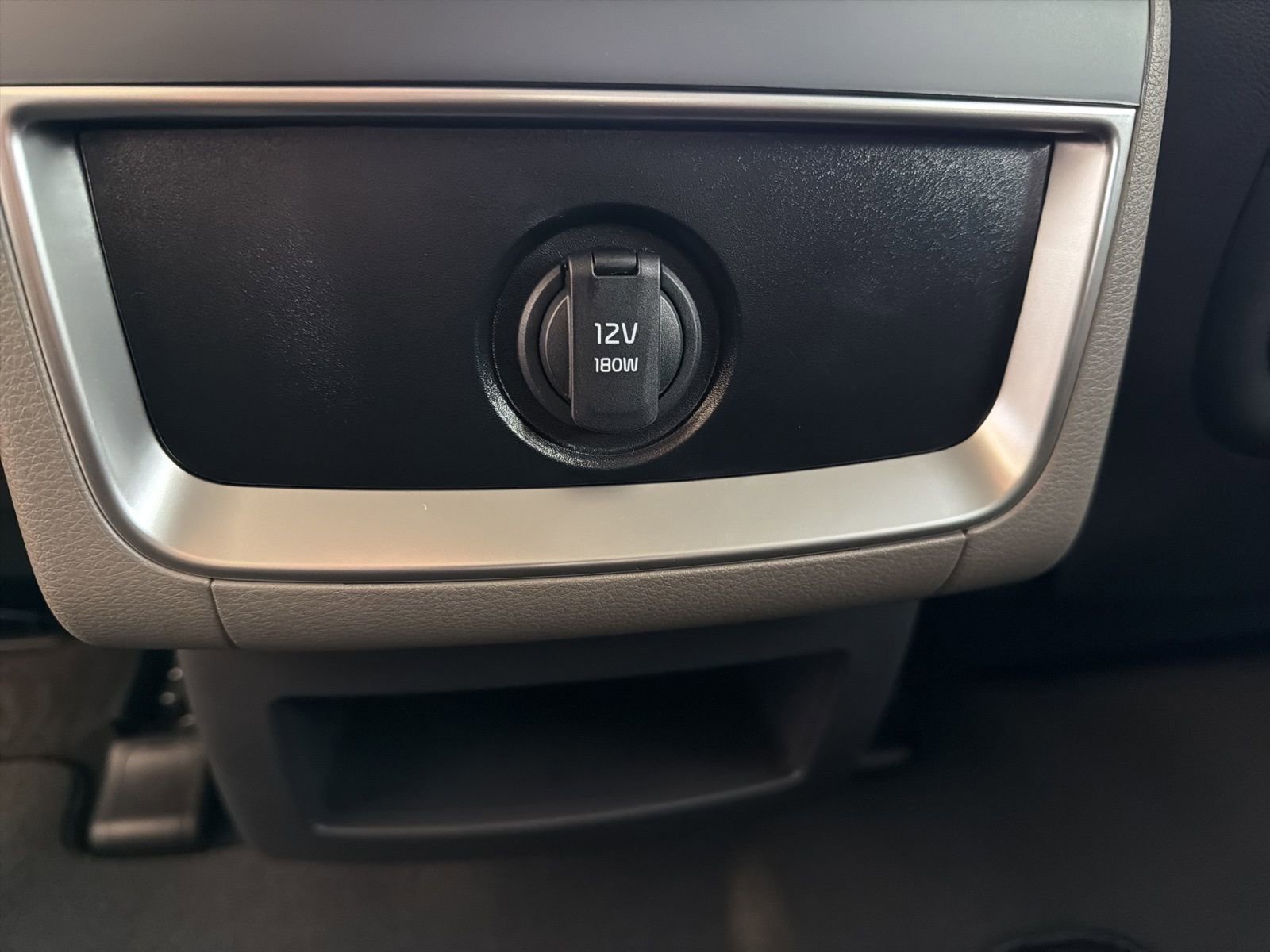 New 2026 Kia Carnival LX image 14