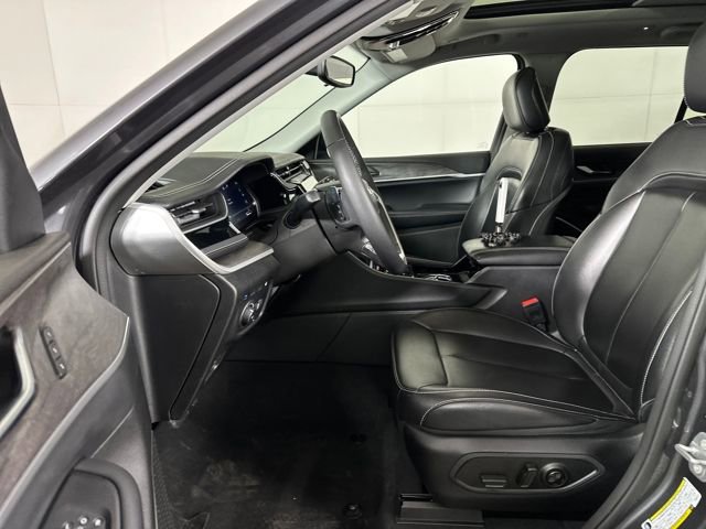 Used 2023 Jeep Grand Cherokee 4WD 4xe image 11