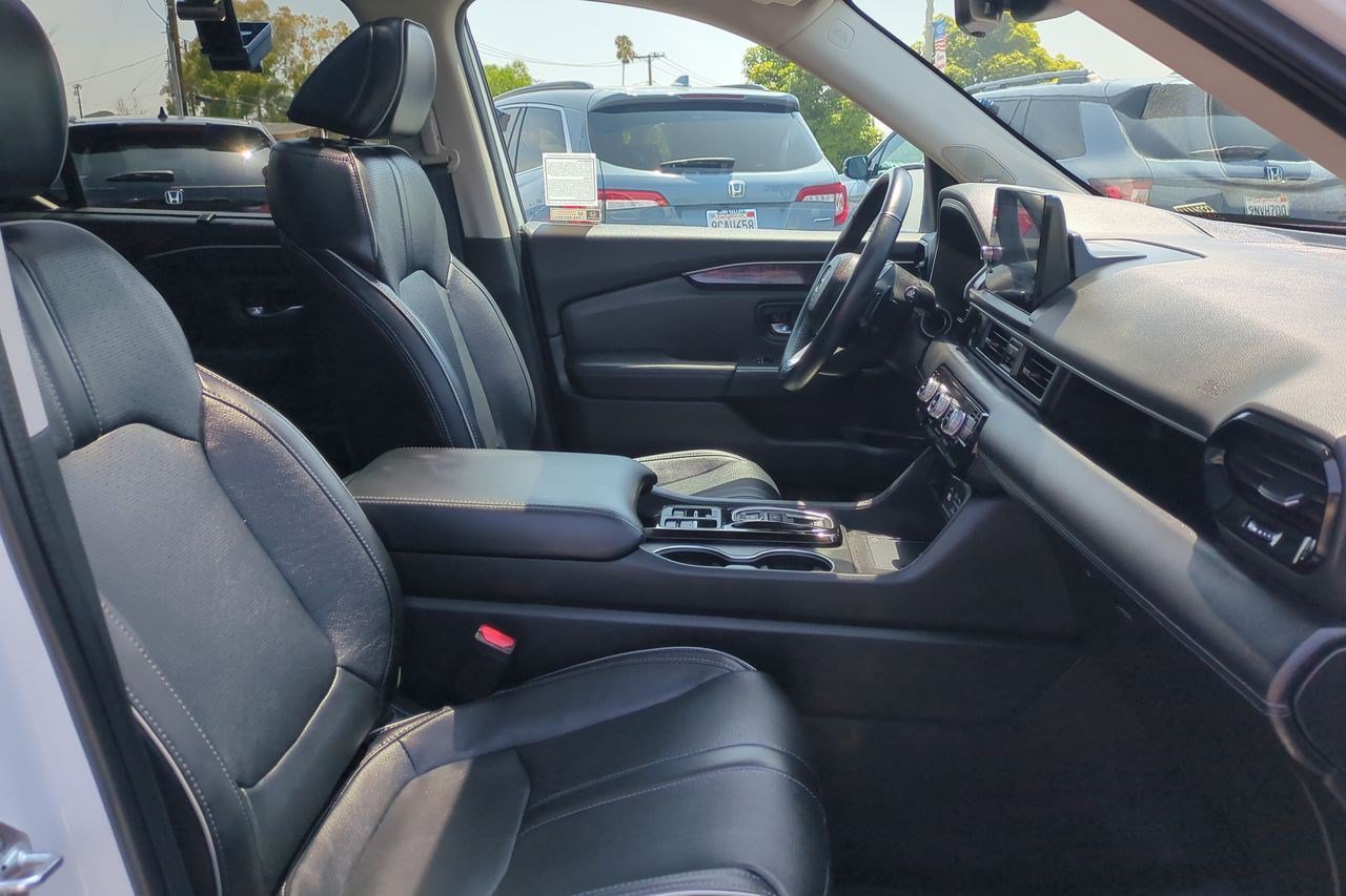 Certified 2023 Honda Pilot Elite image 26