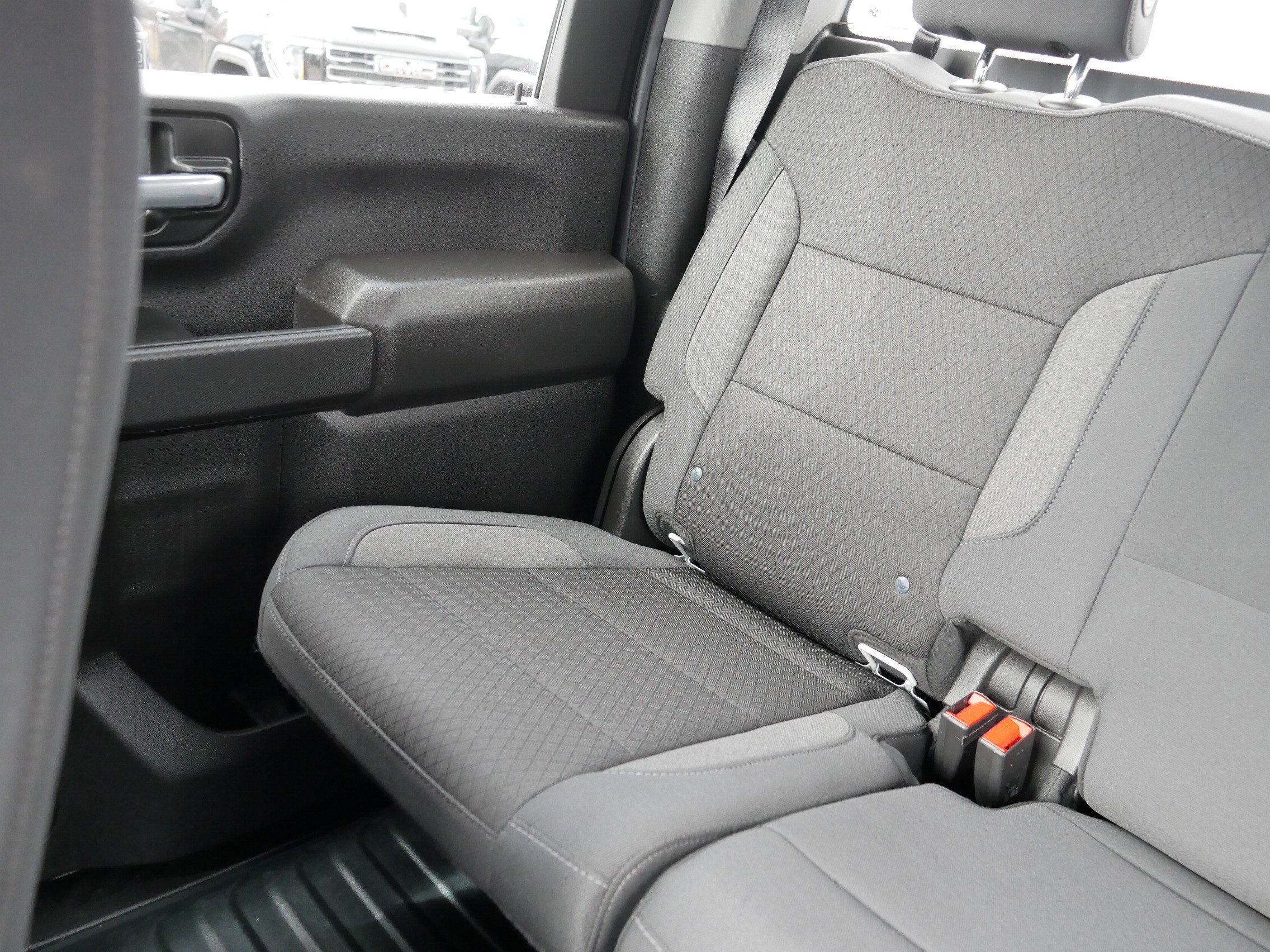 Used 2025 GMC Sierra 2500 Pro w/ Convenience Package image 12