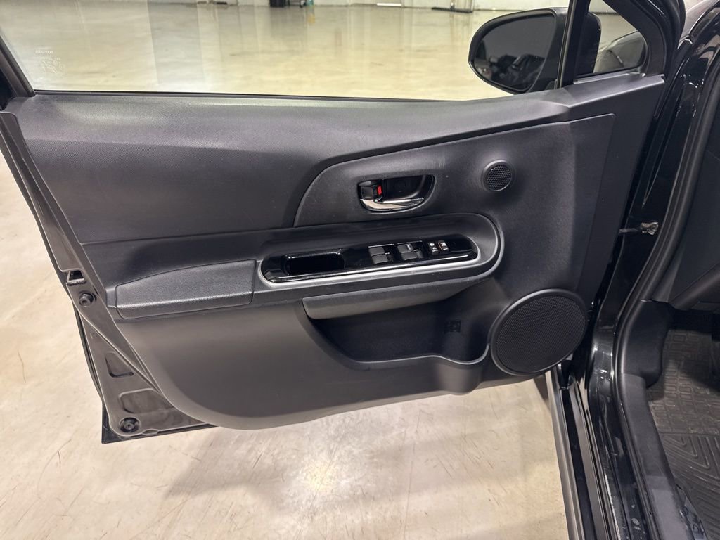 Used 2019 Toyota Prius C FWD image 26
