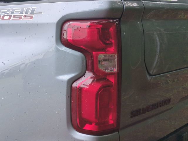 Used 2024 Chevrolet Silverado 1500 LT Trail Boss w/ LT Trail Boss Premium Package AWD/4WD image 9