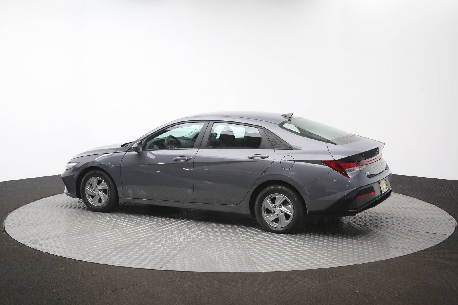 Used 2024 Hyundai Elantra SE FWD image 60