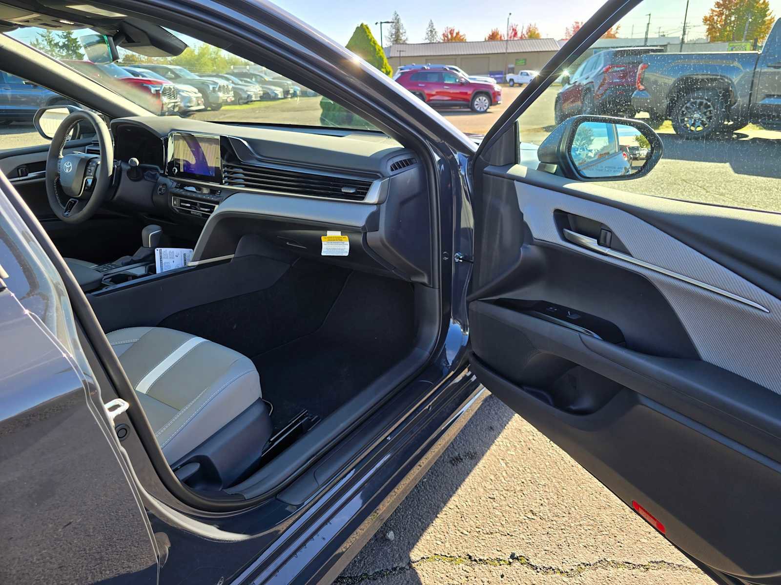 Certified 2025 Toyota Camry SE image 13