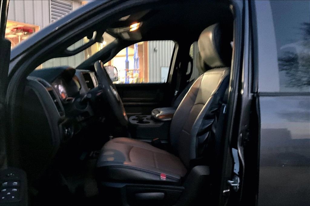 Used 2021 RAM 2500 Tradesman w/ Chrome Appearance Group image 23