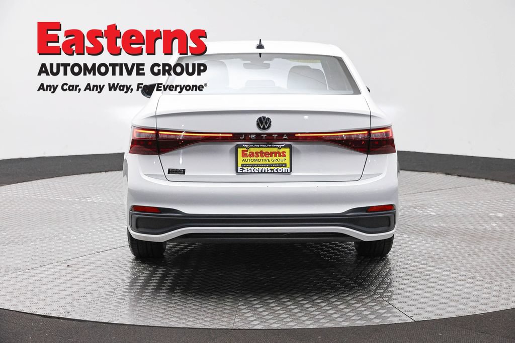 Used 2025 Volkswagen Jetta Sport FWD image 6