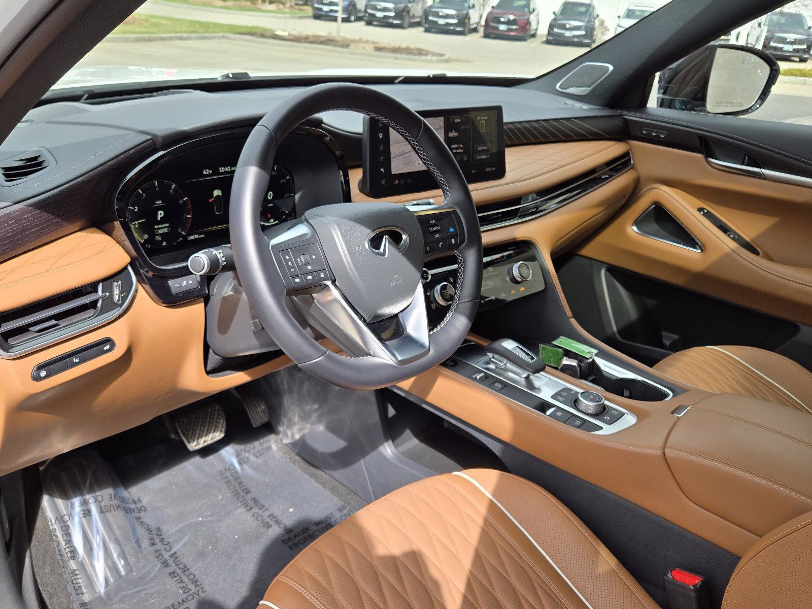 Certified 2026 INFINITI QX60 Autograph w/ Dark Cargo Package image 4