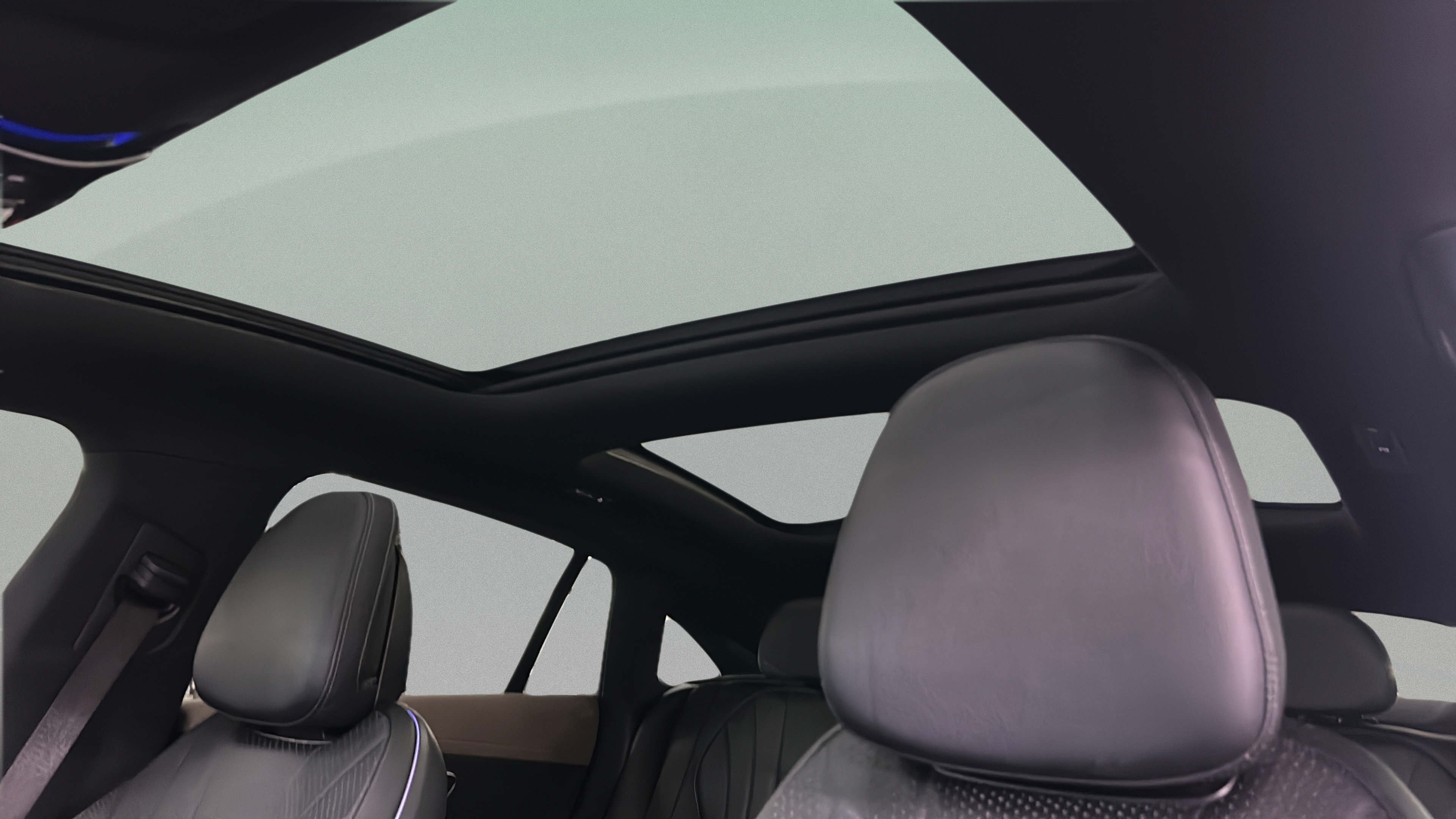 Certified 2023 Mercedes-Benz EQE 500 4MATIC Sedan image 33