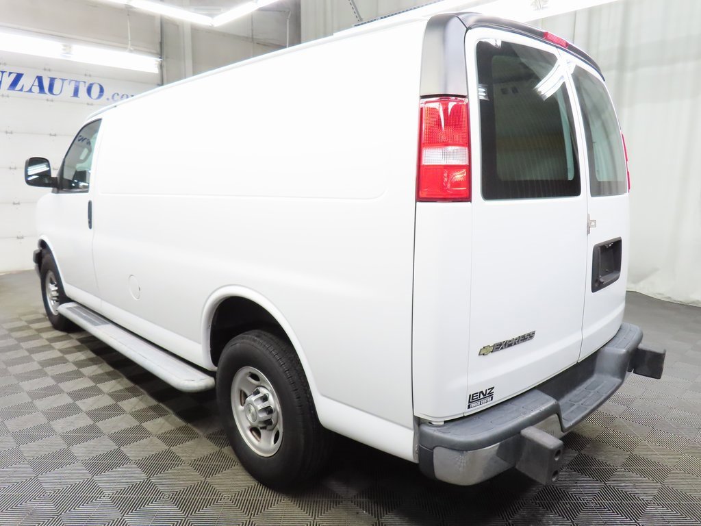 Used 2021 Chevrolet Express 2500 w/ Driver Convenience Package image 5
