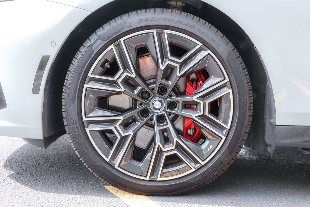 Used 2024 BMW i5 eDrive40i w/ M Sport Package image 29