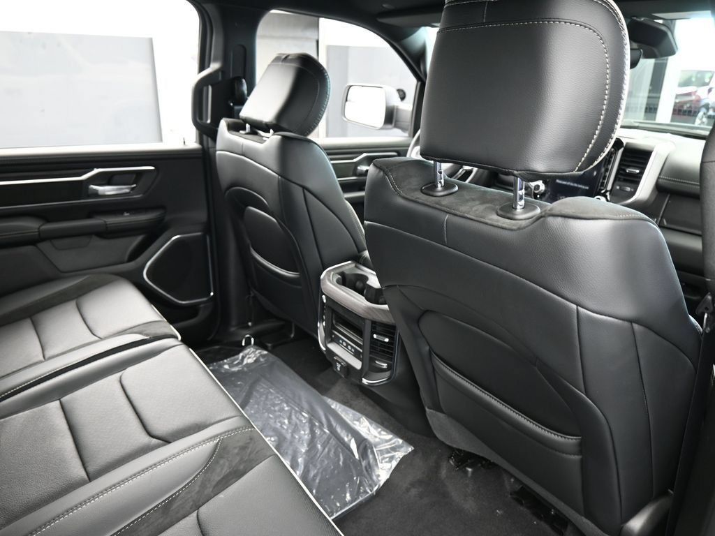 Used 2026 RAM 1500 Laramie w/ Night Edition AWD/4WD image 39