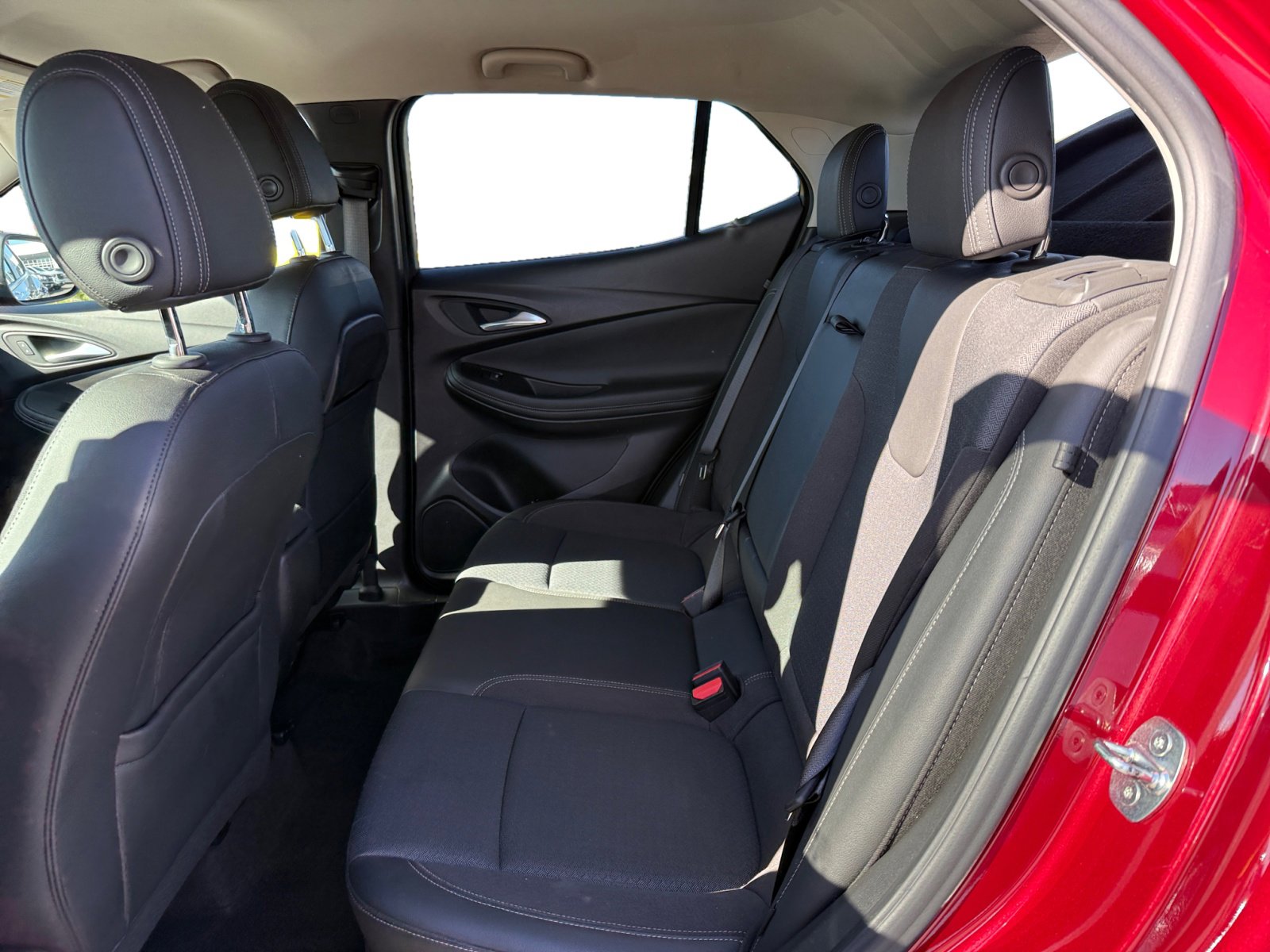 Used 2020 Buick Encore GX Select image 16