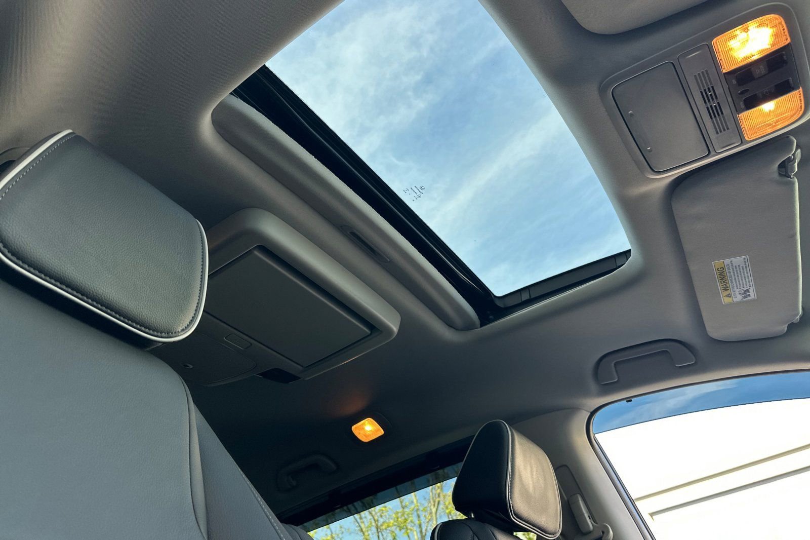 Used 2025 Honda Odyssey Touring image 19