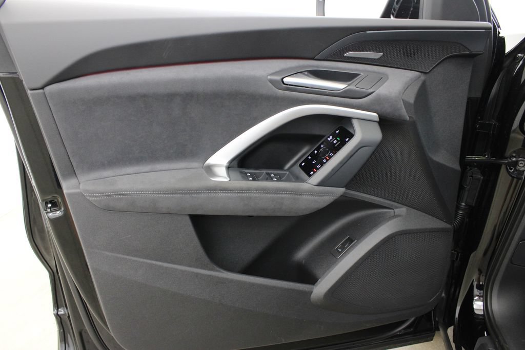 New 2026 Audi SQ5 Premium Plus image 17