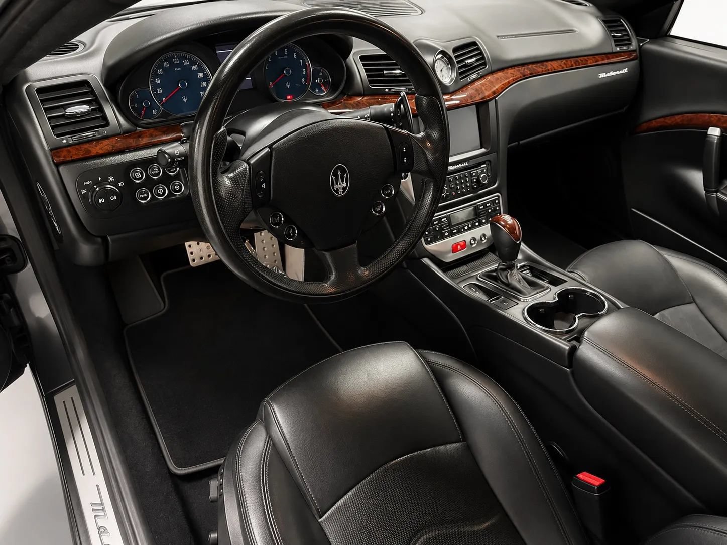 Used 2012 Maserati GranTurismo S RWD image 9