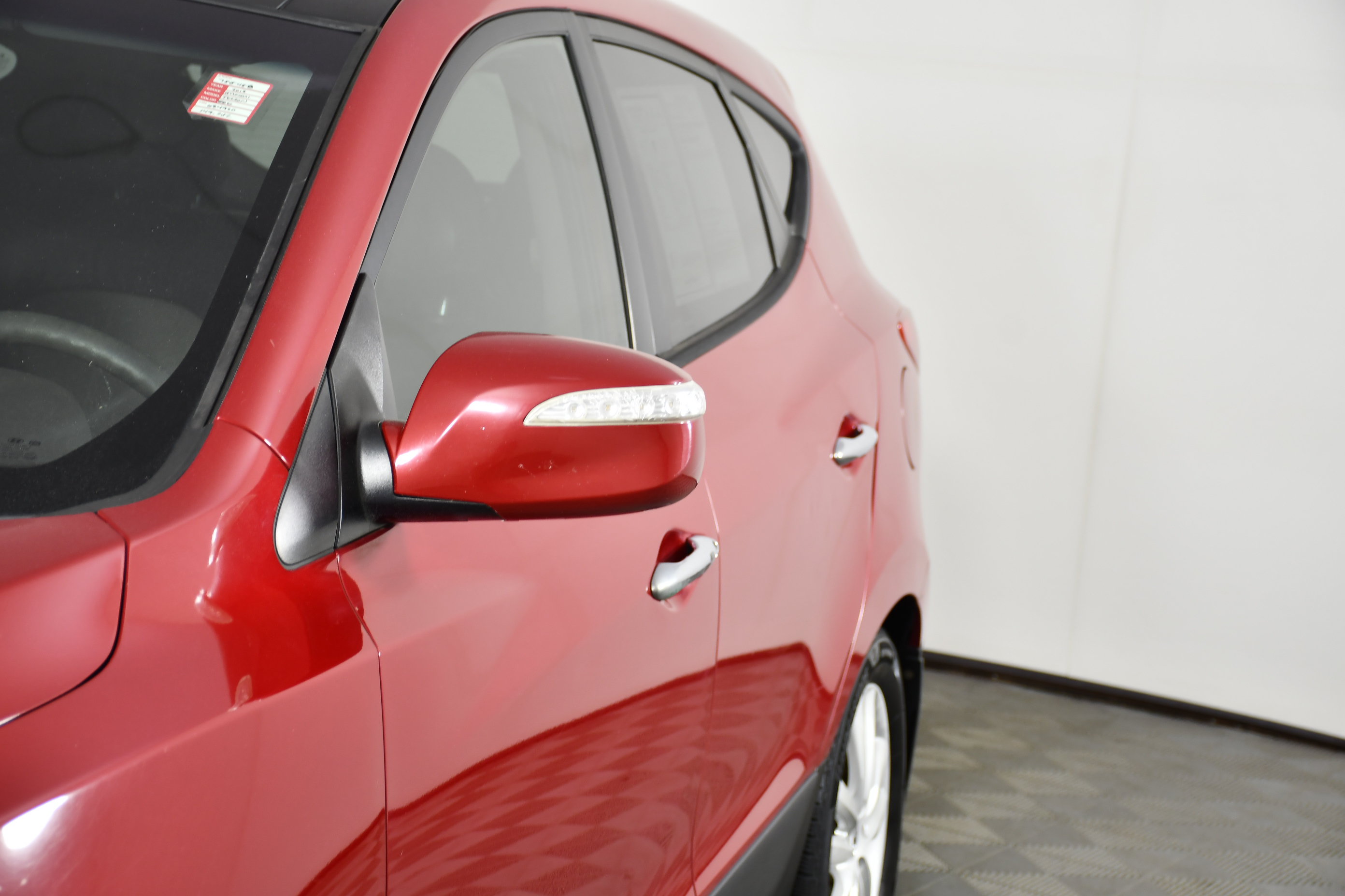 Used 2013 Hyundai Tucson Limited w/ Premium Pkg AWD/4WD image 13