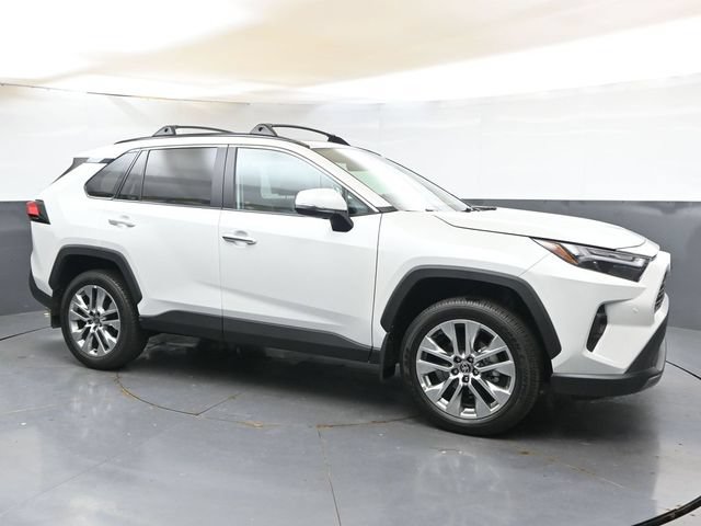 Used 2025 Toyota RAV4 Limited w/ Weather Package AWD/4WD image 7