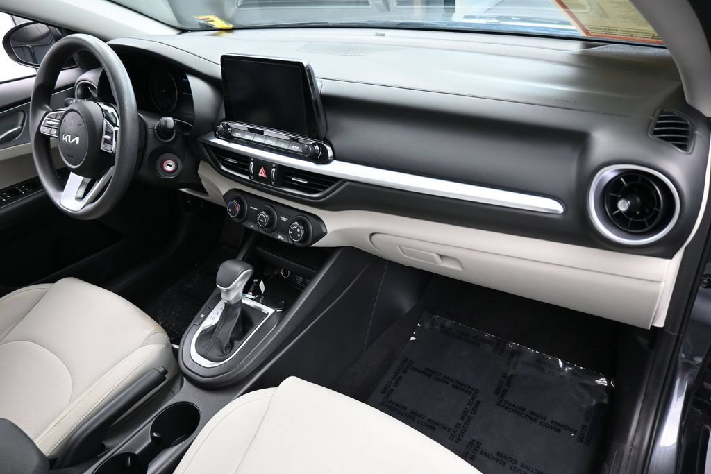 Used 2023 Kia Forte LXS FWD image 35