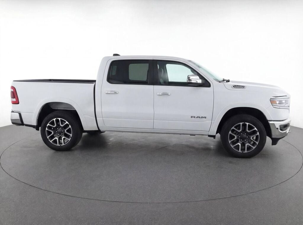 Used 2026 RAM 1500 Laramie AWD/4WD image 39
