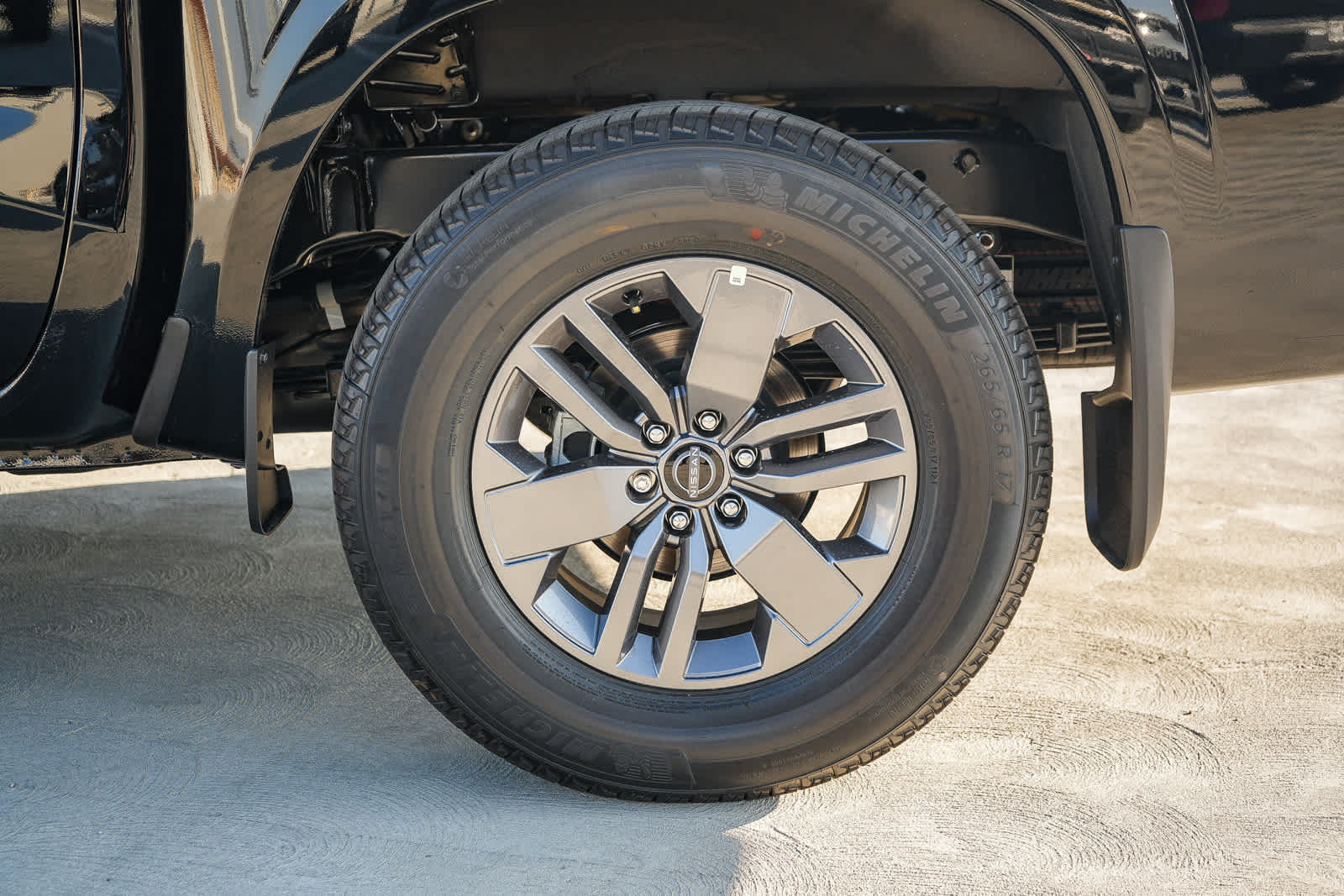 New 2027 Nissan Frontier SV RWD image 10