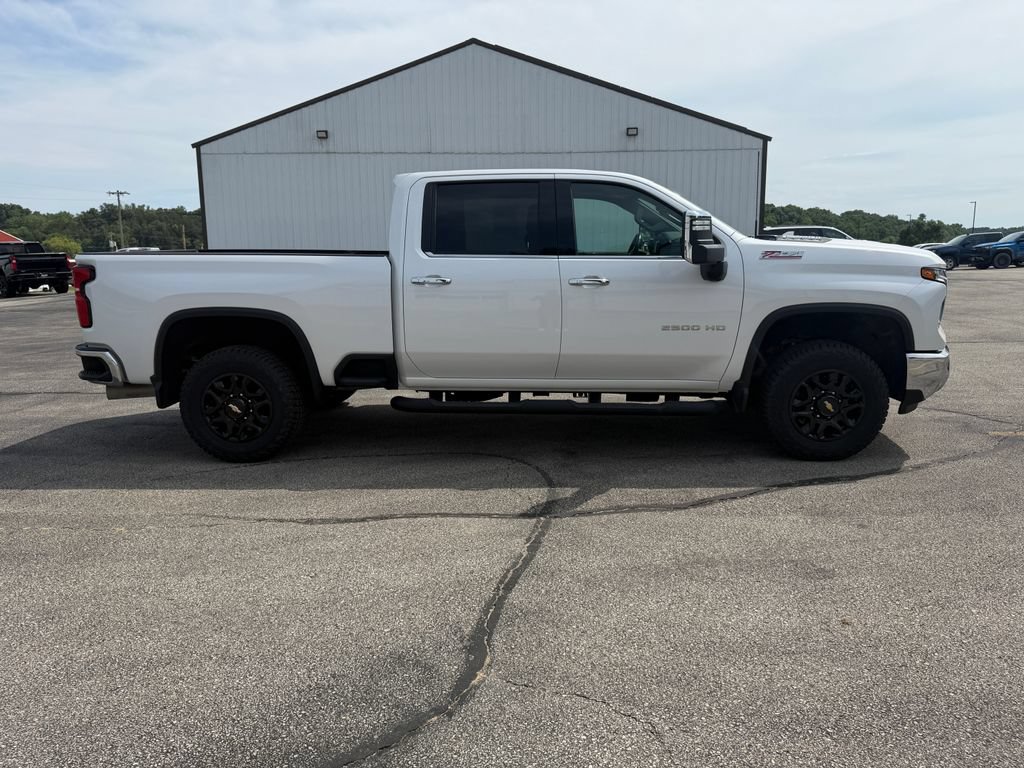 Used 2024 Chevrolet Silverado 2500 LTZ w/ LTZ Plus Package AWD/4WD image 4