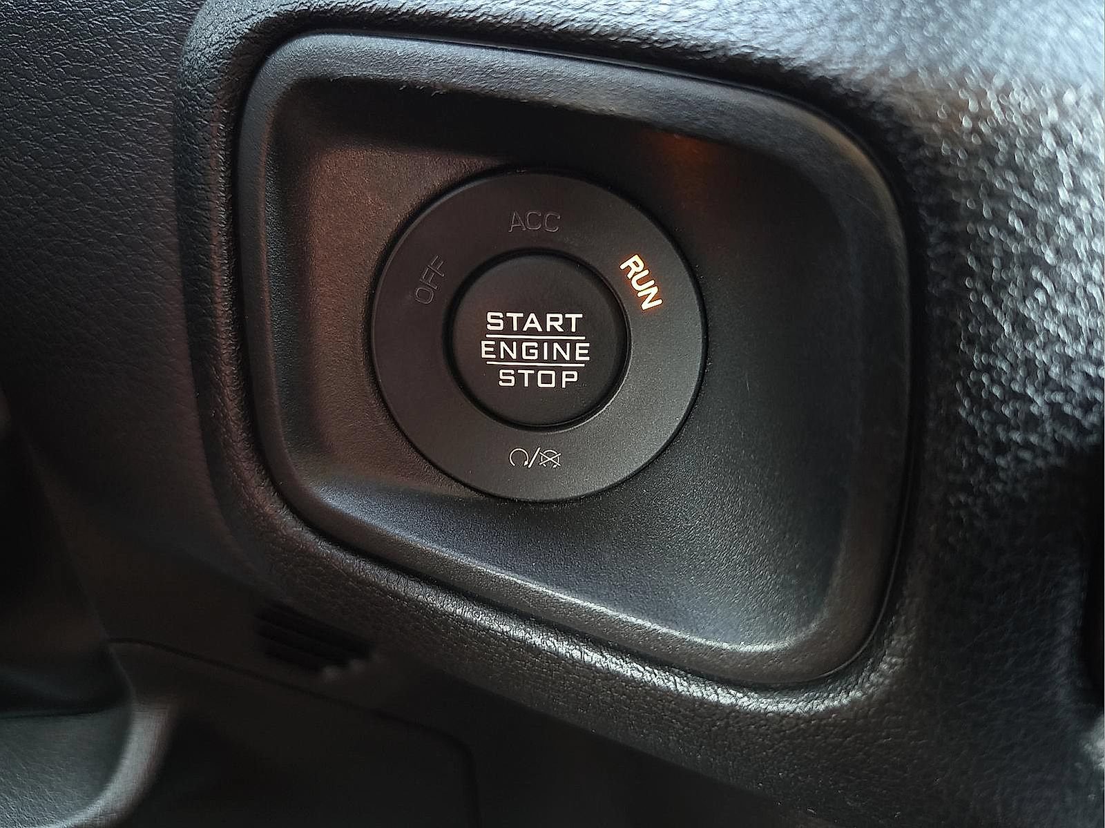 Used 2025 Jeep Wrangler Unlimited Sport AWD/4WD image 21