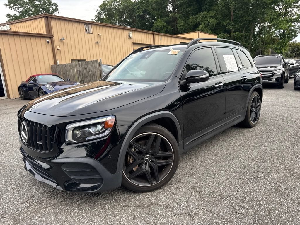 Used 2022 Mercedes-Benz GLB 35 AMG 4MATIC image 1