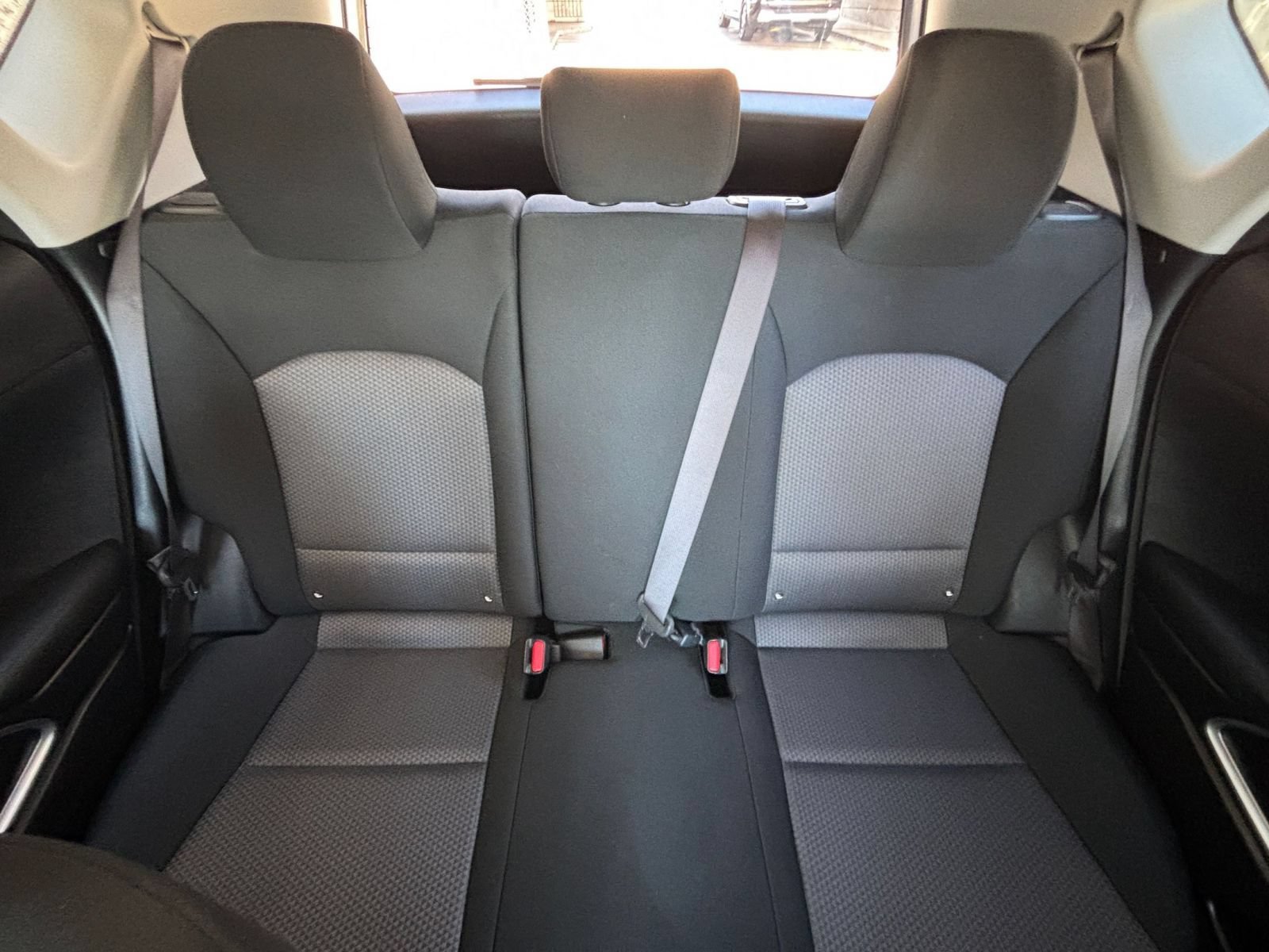 Used 2025 Kia Soul LX w/ LX Technology Package FWD image 35