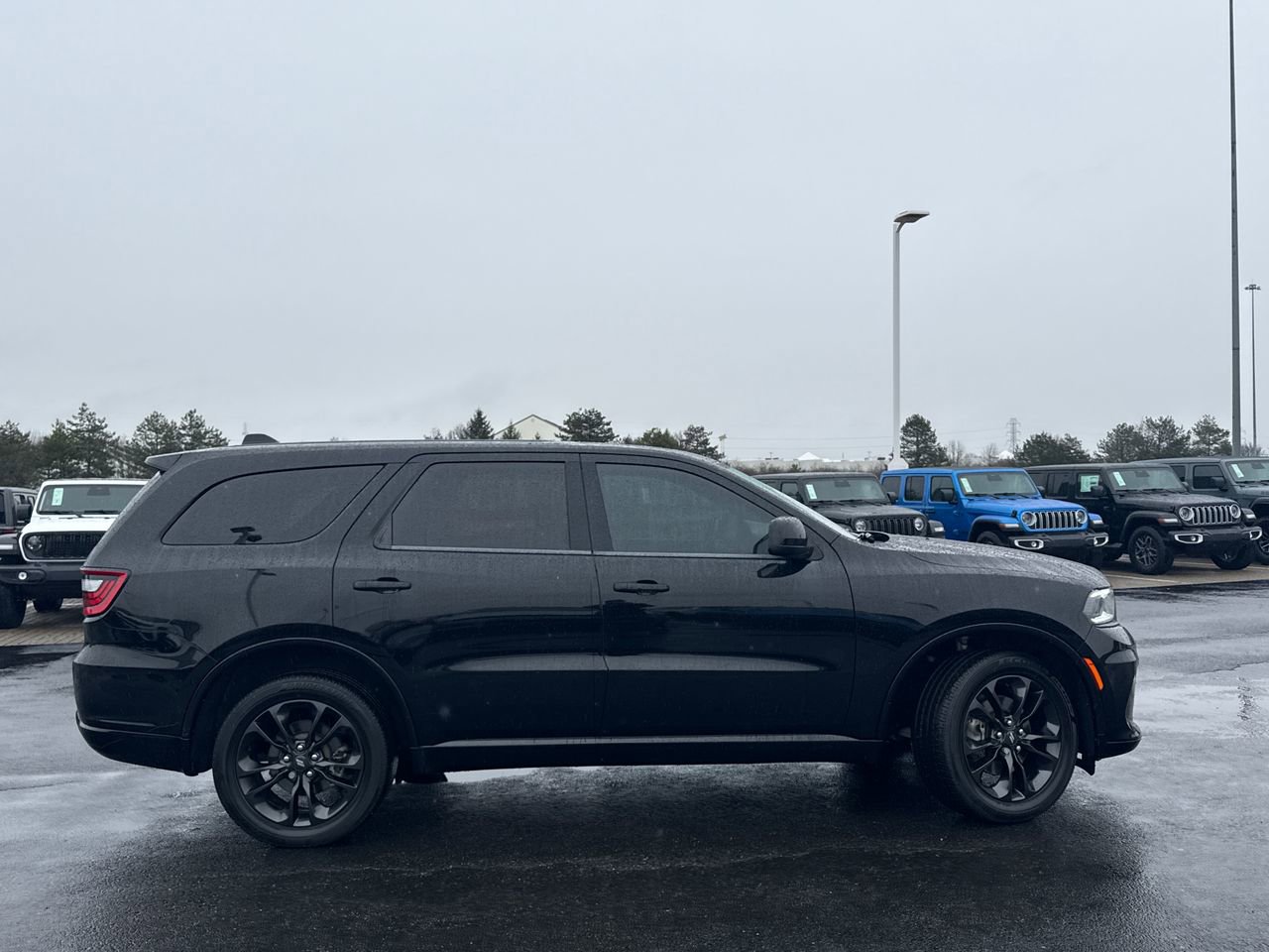 Used 2021 Dodge Durango GT w/ Blacktop Package image 2