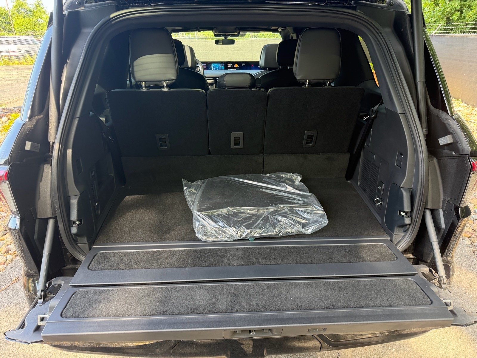 New 2026 Lincoln Navigator Reserve w/ Jet Appearance Package AWD/4WD image 18