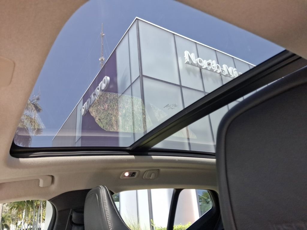 Used 2020 Volvo XC40 T5 Inscription image 6