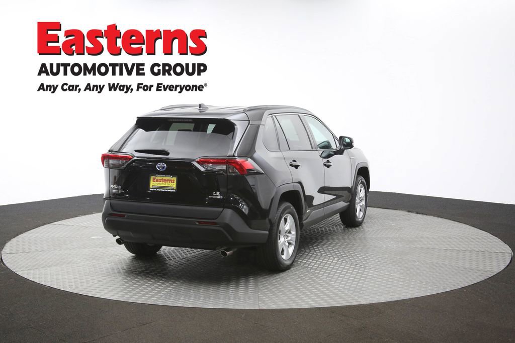 Used 2021 Toyota RAV4 LE image 38