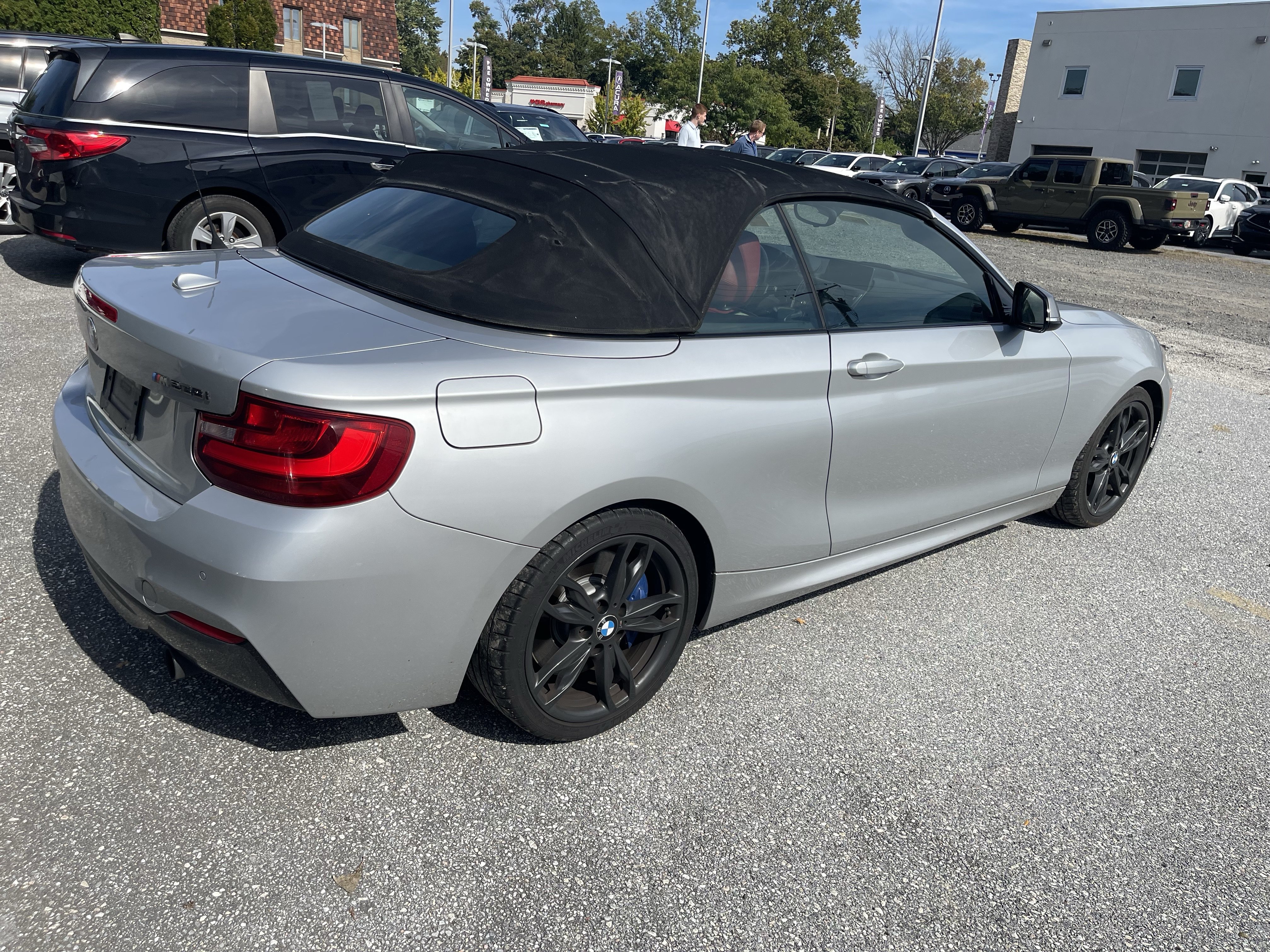 Used 2016 BMW M235i Convertible RWD image 7