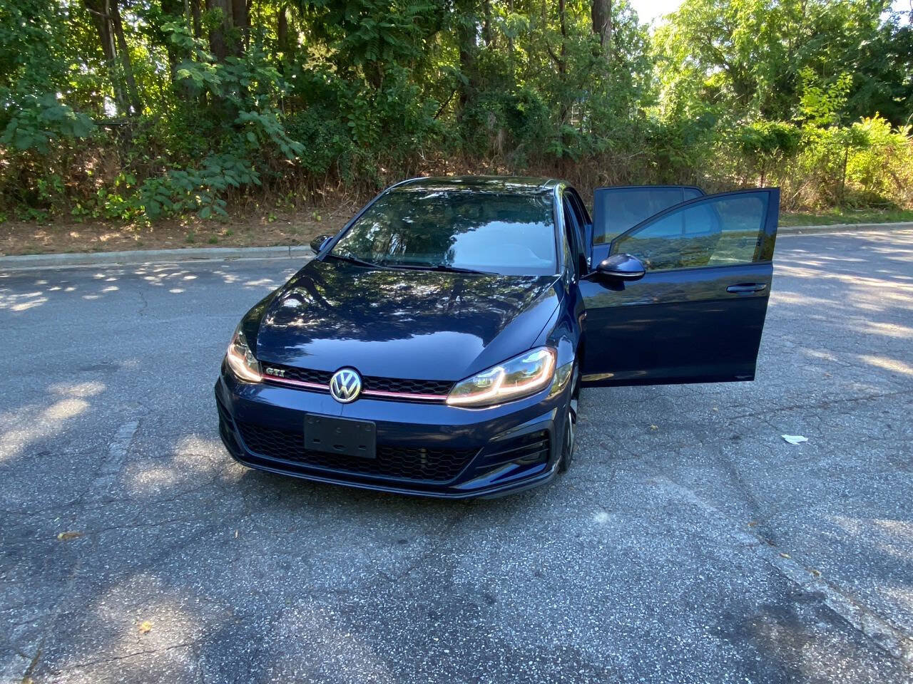 Used 2018 Volkswagen GTI SE FWD image 58