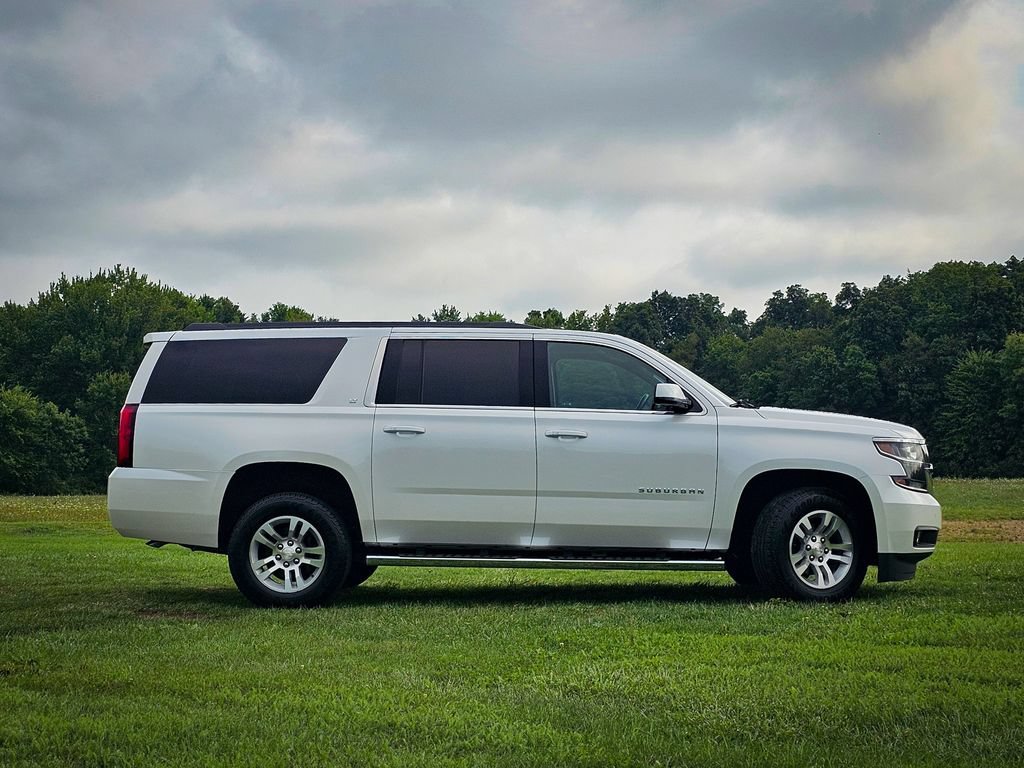 Used 2019 Chevrolet Suburban LT AWD/4WD image 2
