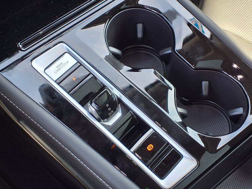 New 2025 Volkswagen Atlas SEL Premium R-Line image 18