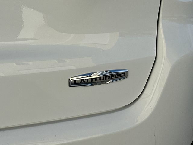 Used 2022 Jeep Compass Latitude image 13