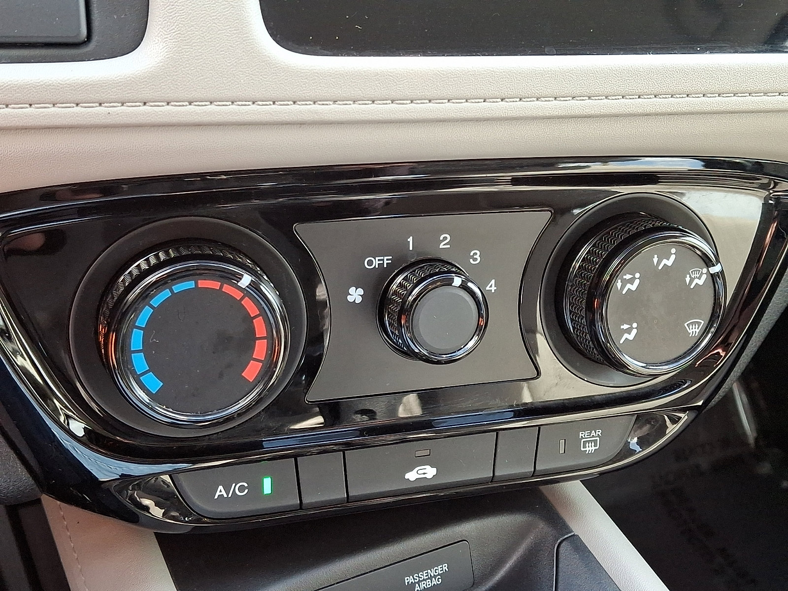 Used 2017 Honda HR-V LX image 15