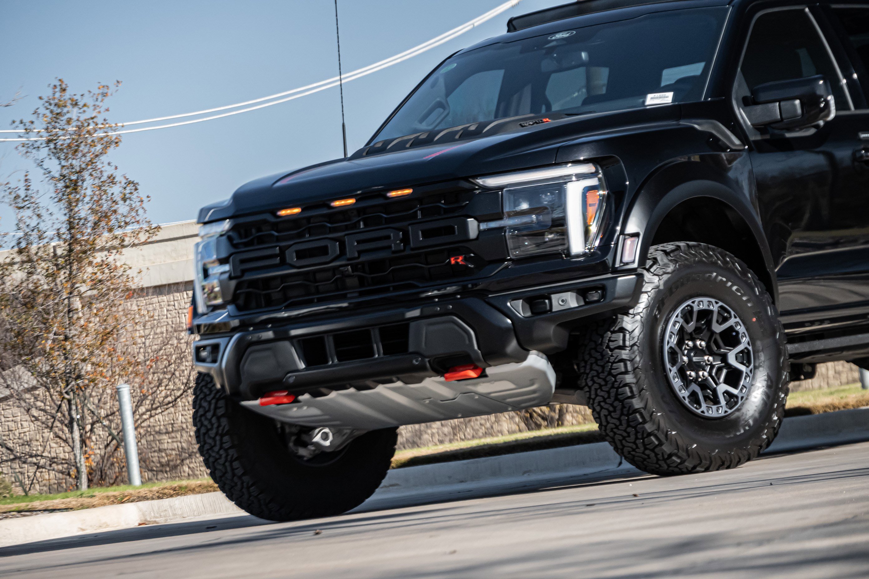 Used 2025 Ford F150 Raptor w/ Equipment Group 803A Raptor R image 39