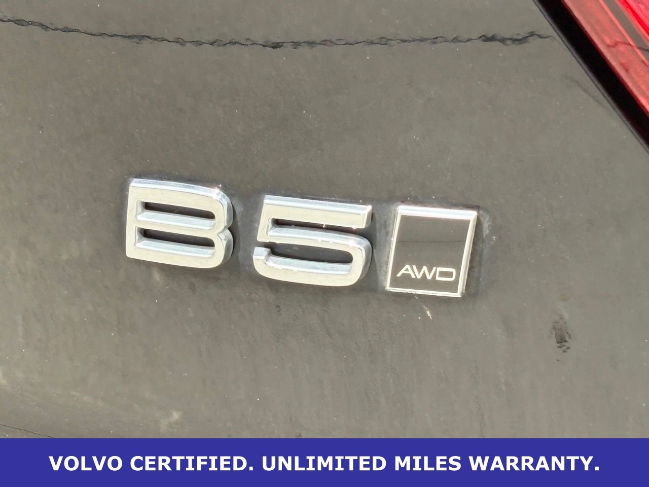 Certified 2024 Volvo XC40 B5 Plus image 11