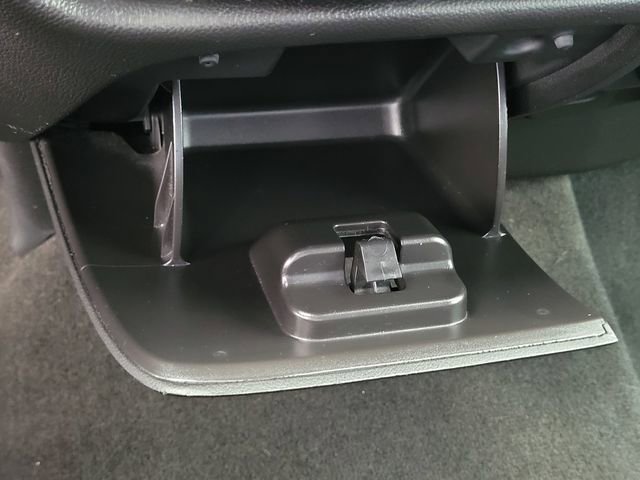 Used 2016 Chevrolet Silverado 1500 LT w/ LT Fleet Convenience Package image 16