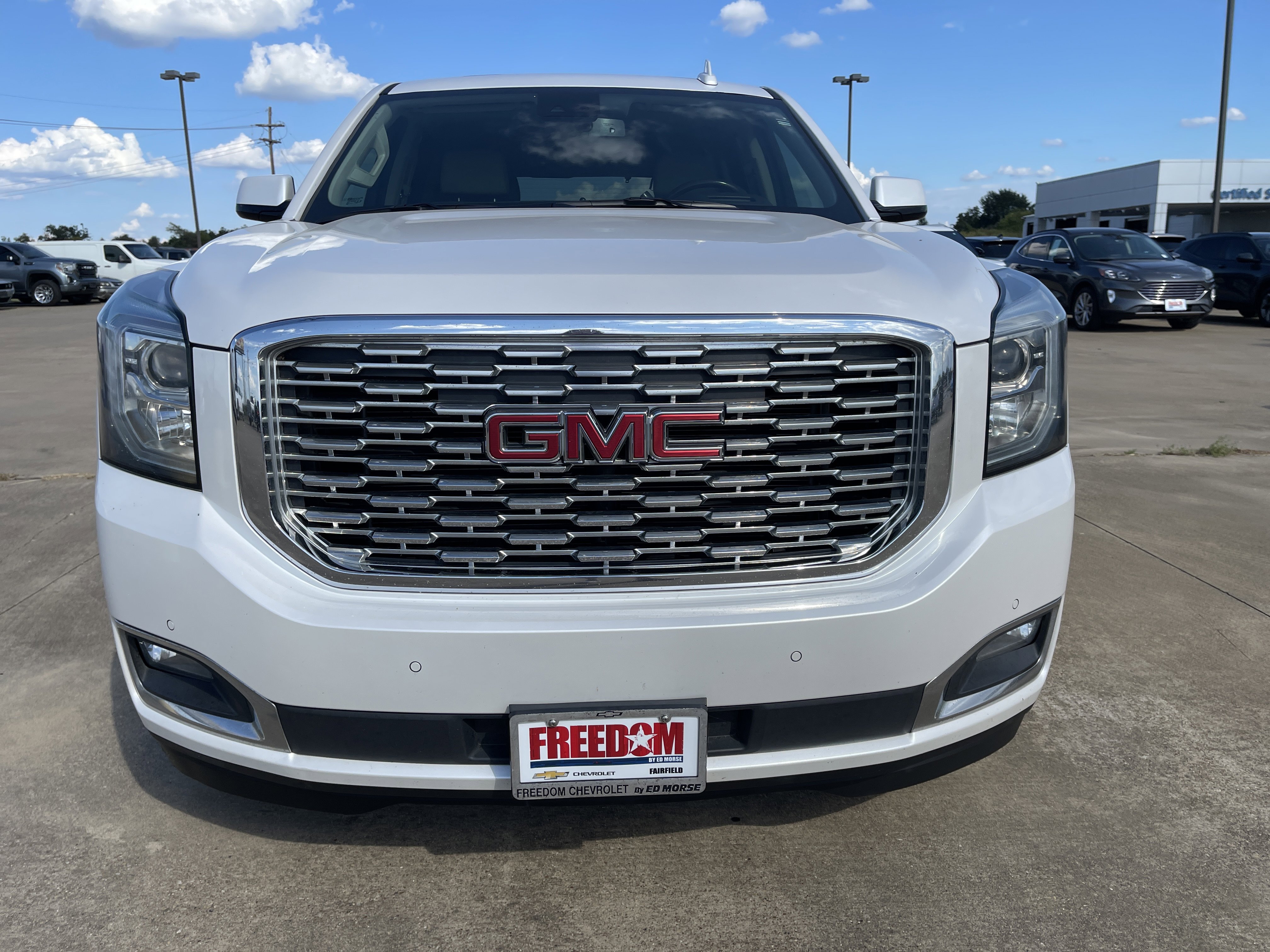 Used 2018 GMC Yukon Denali w/ Open Road Package image 9