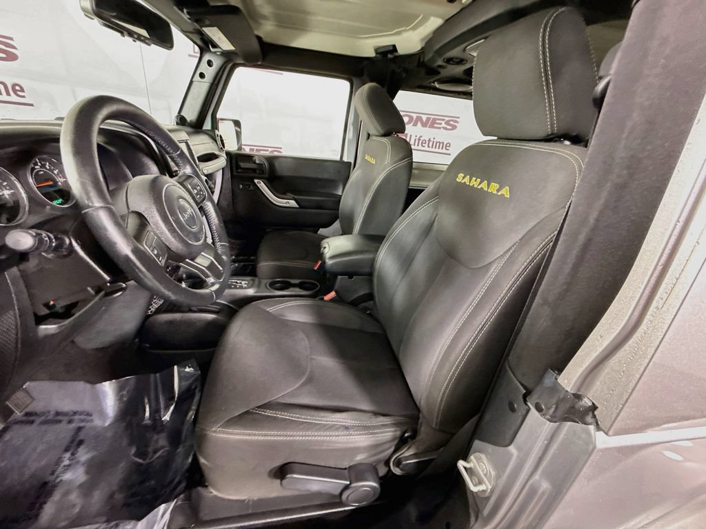Used 2014 Jeep Wrangler Sahara w/ Trailer Tow Group AWD/4WD image 22