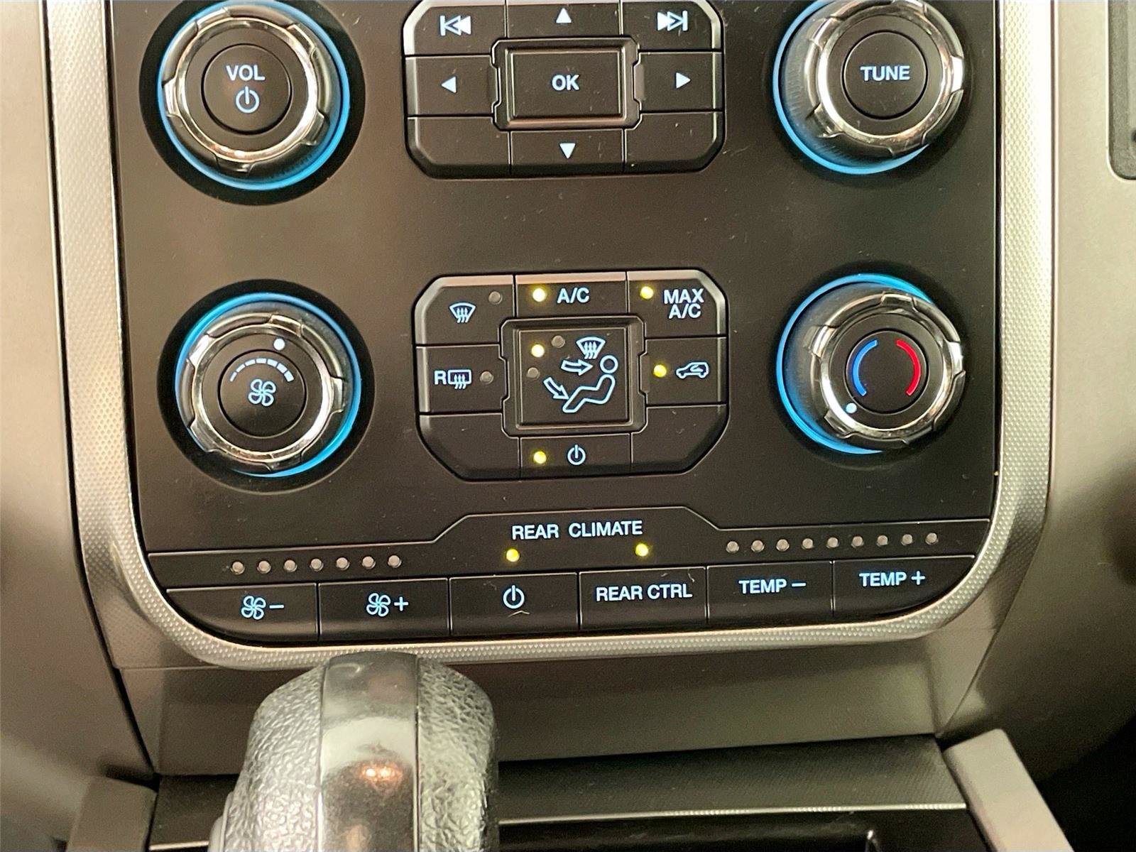 Used 2017 Ford Expedition XLT AWD/4WD image 9