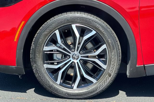Certified 2024 Toyota Crown AWD/4WD image 30