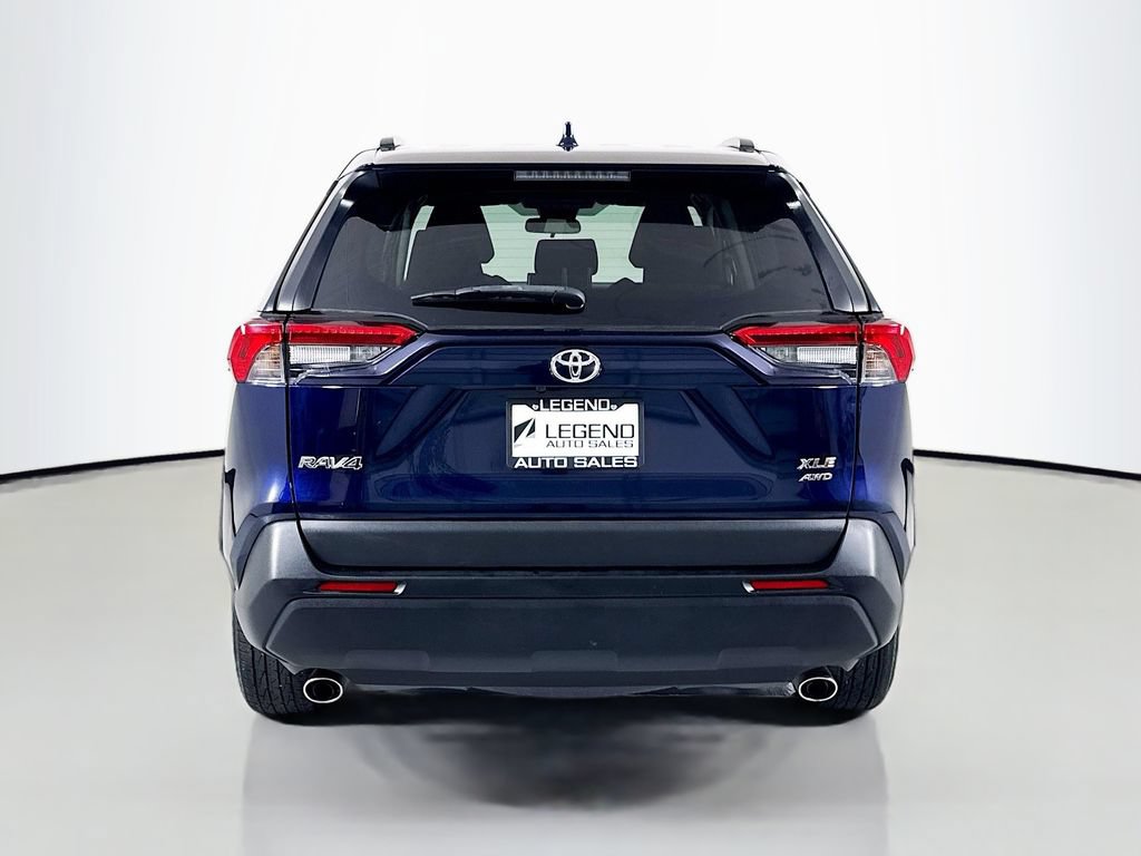Used 2022 Toyota RAV4 XLE AWD/4WD image 6